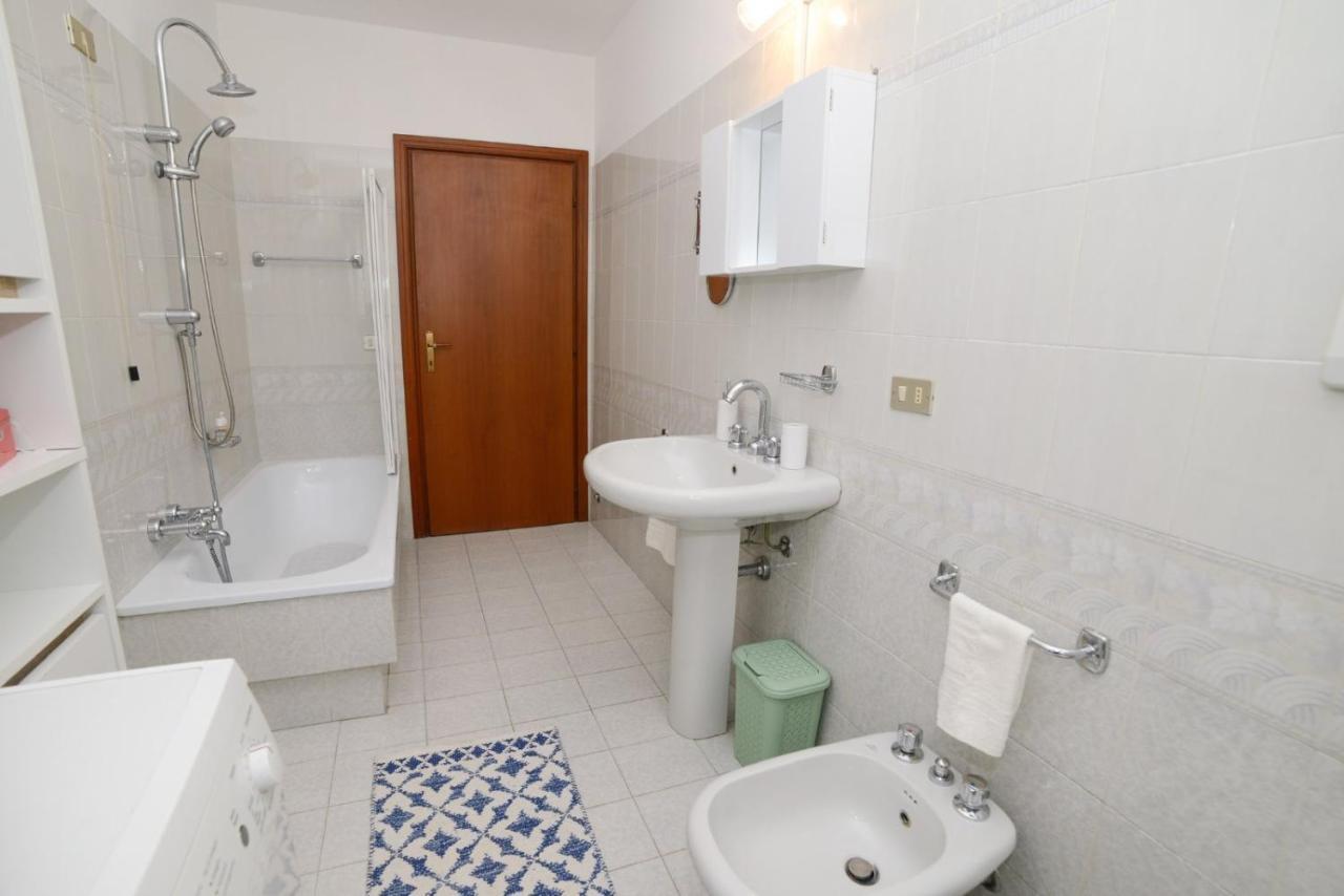 Loft Free Parking Agli Ulivi Moderno E Spazioso Пескиера дел Гарда Екстериор снимка
